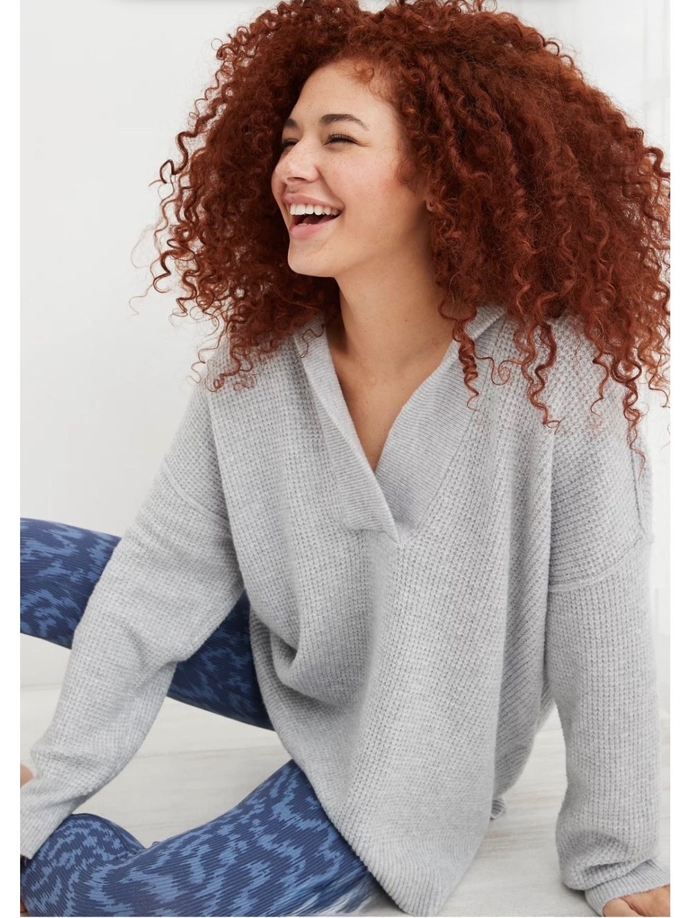Aerie Light Gray Knit Hoodie Sweater Large